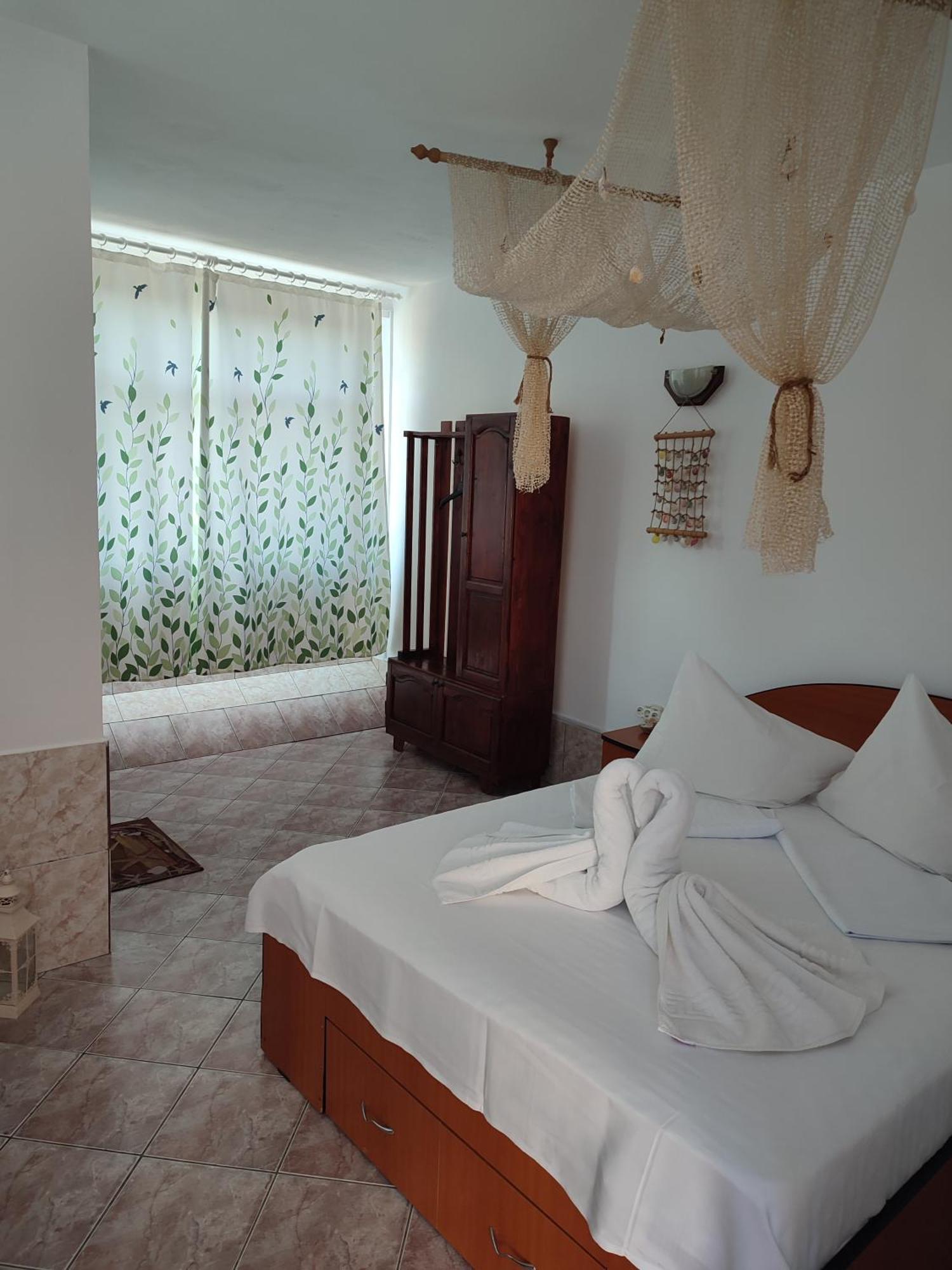 Casa Ellamy Hotel 2 Mai Luaran gambar