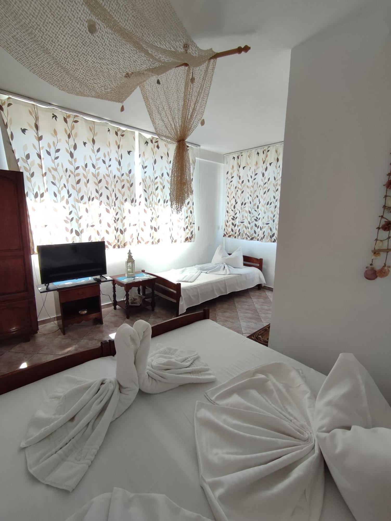 Casa Ellamy Hotel 2 Mai Luaran gambar